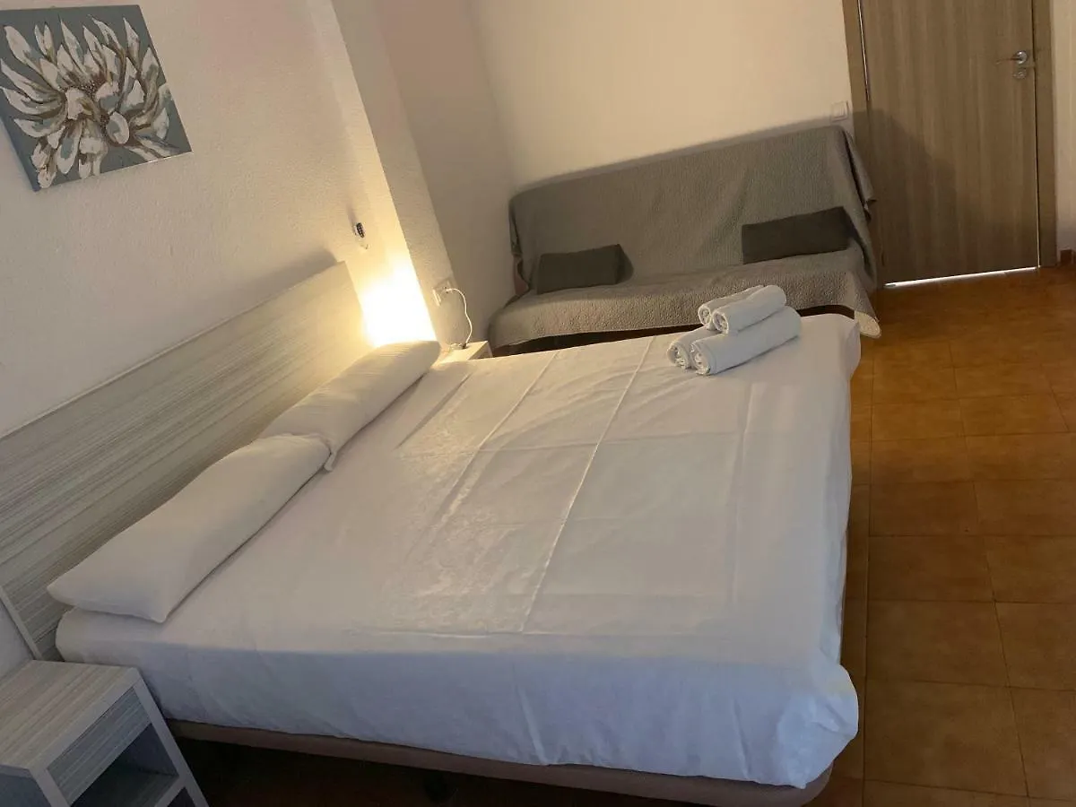 Ancla Beach Apartments Benalmadena Spain